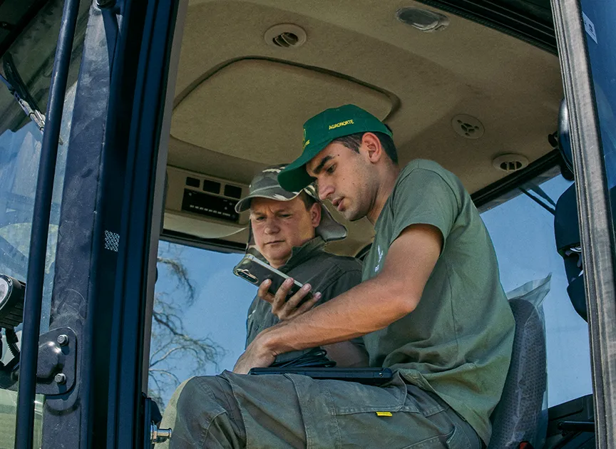 Diagnóstico y reparación con herramientas oficiales John Deere