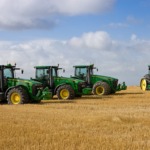 Tractores 8270R en campo.