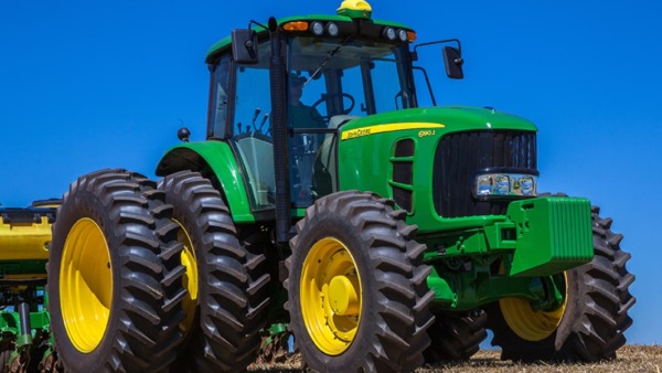 Tractor 6190J de 190 hp