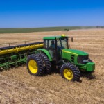 Trator 6150J com Plantadeira.