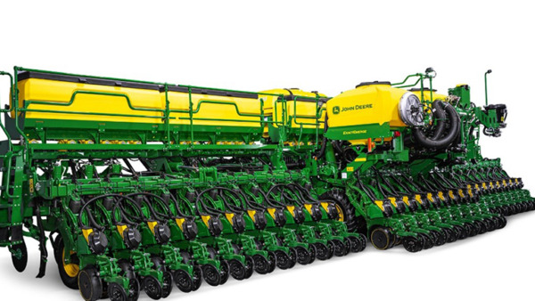 3100